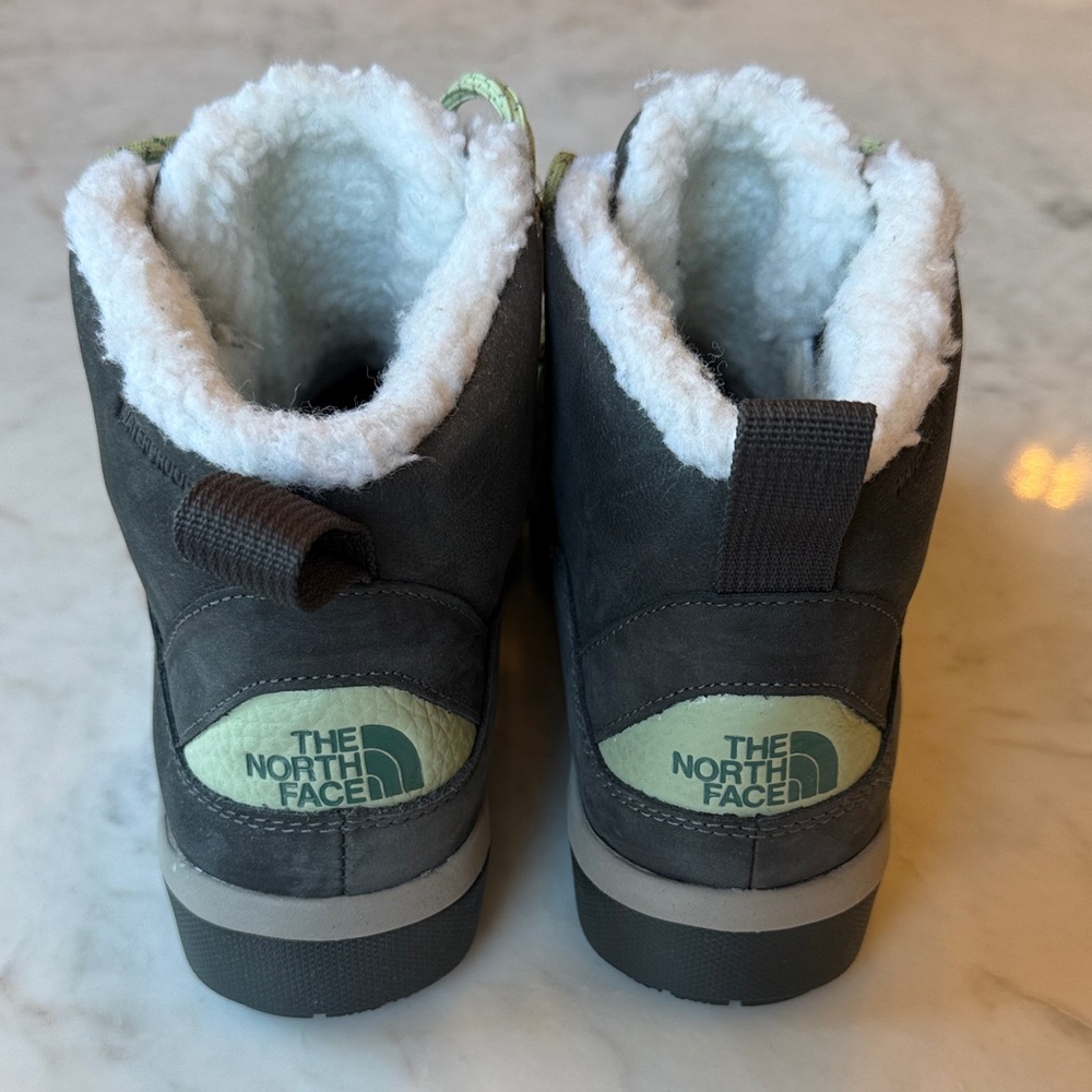 The North Face Sierra Mid Lace Up Winter Boots with Faux Fur Lining - Picture 2 of 6